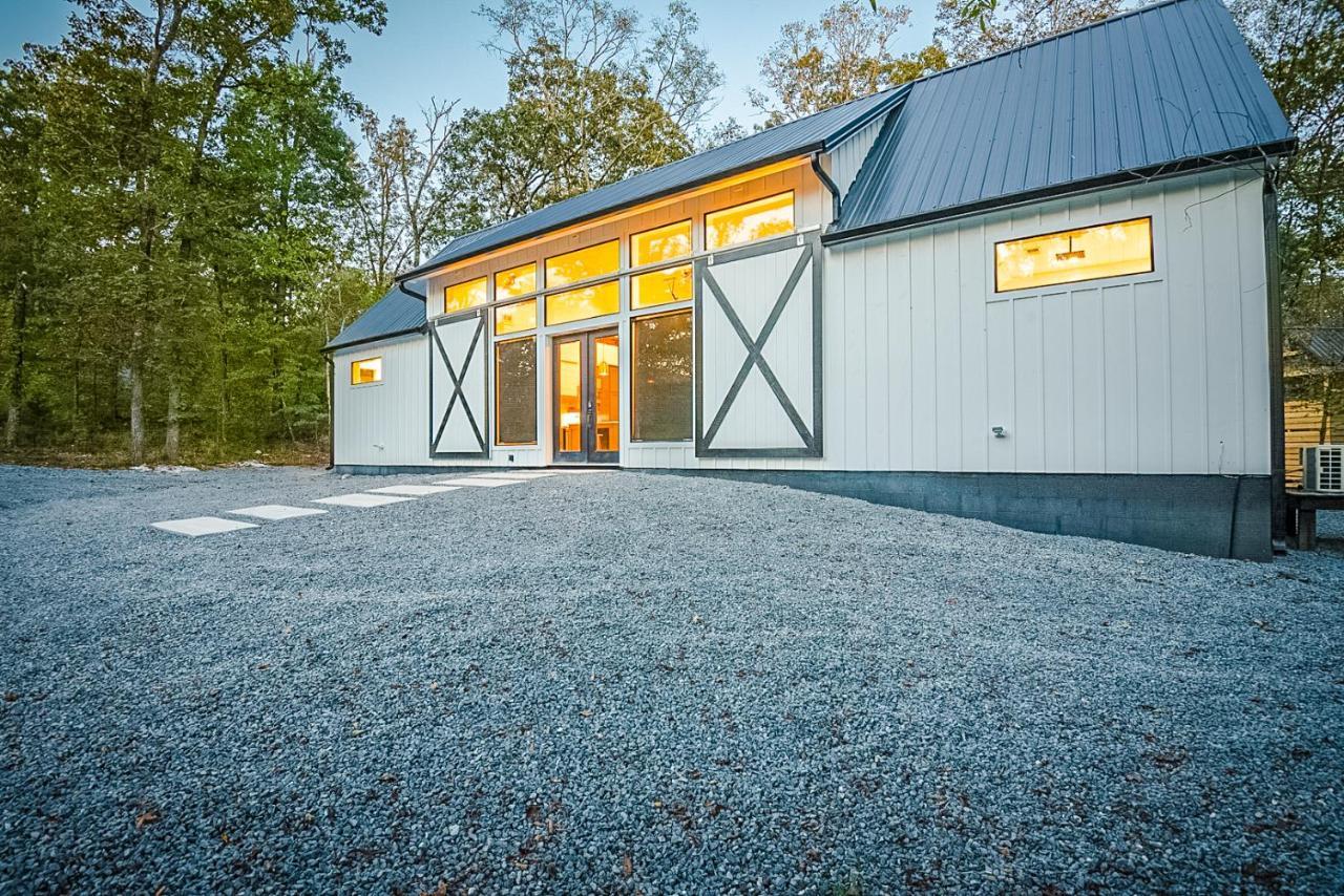 "The Barndo" 4Br Luxury Cabin, Hot Tub, Fire Pit, Bunks, Arcades, Playhouse! Broken Bow Exterior foto